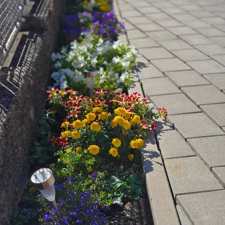 Merci's - Legoland - Garden - Parking - Klima Ac 군즈부르크